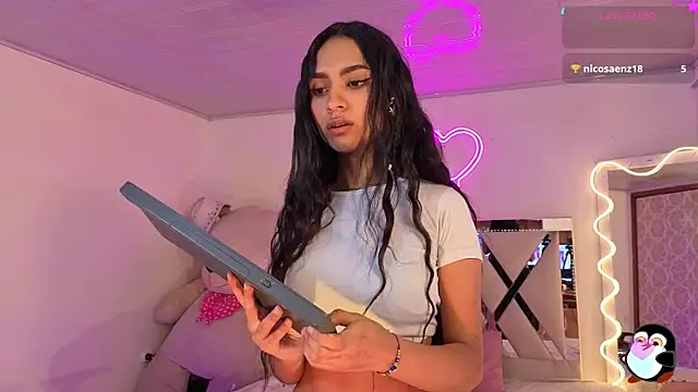 Jazmin tay online show from November 21, 2025, 11:53 am