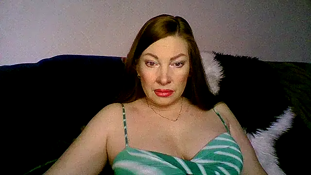 Snapshot of maritanna chatting on March 3, 2026, 5:57 am maritanna online show from March 3, 2026, 5:57 am