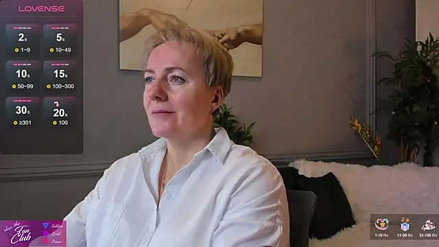 Nika Smit online show from January 10, 2025, 9:44 am