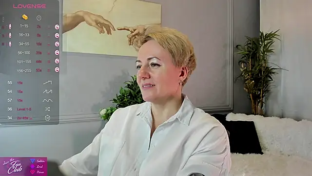 Nika Smit online show from January 26, 2025, 8:14 am