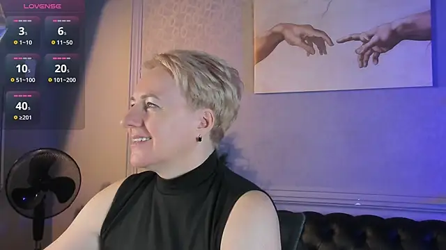 Nika Smit online show from November 28, 2025, 9:34 am