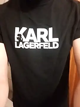 hoot denis28 online show from December 31, 2024, 10:34 pm