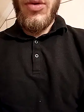 hoot denis28 online show from January 25, 2025, 6:24 pm