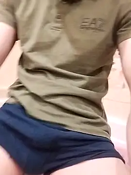 hoot denis28 online show from March 9, 2025, 6:32 pm