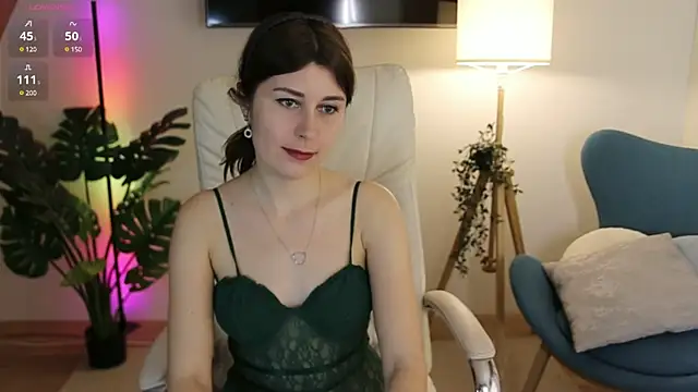 Hailey Green online show from March 8, 2025, 4:45 am