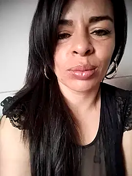 Snapshot of NATHALIA-28_ chatting on March 14, 2025, 1:24 pm NATHALIA-28 online show from March 14, 2025, 1:24 pm