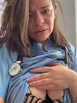 Snapshot of NATHALIA-28_ chatting on November 17, 2025, 12:33 pm NATHALIA-28 online show from November 17, 2025, 12:33 pm