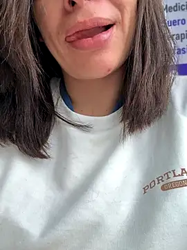 Snapshot of NATHALIA-28_ chatting on December 5, 2025, 12:03 pm NATHALIA-28 online show from December 5, 2025, 12:03 pm