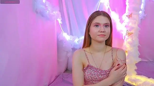 Snapshot of AlisiaSpinnet_ chatting on November 6, 2025, 3:57 pm AlisiaSpinnet online show from November 6, 2025, 3:57 pm