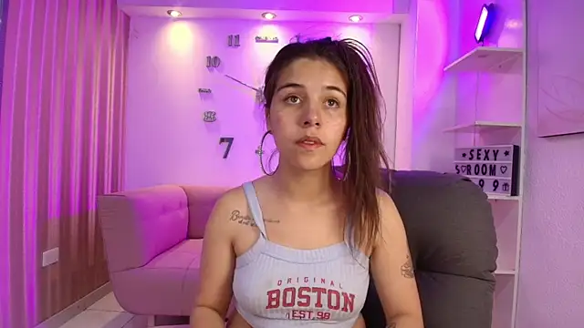 1Sloppy Fox4 online show from November 26, 2025, 5:08 am