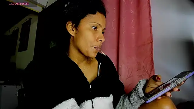 Snapshot of Nenita_Hot_ chatting on September 17, 2025, 7:37 pm Nenita Hot online show from September 17, 2025, 7:37 pm