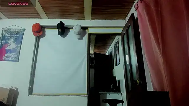 Snapshot of Nenita_Hot_ chatting on October 9, 2025, 1:25 am Nenita Hot online show from October 9, 2025, 1:25 am