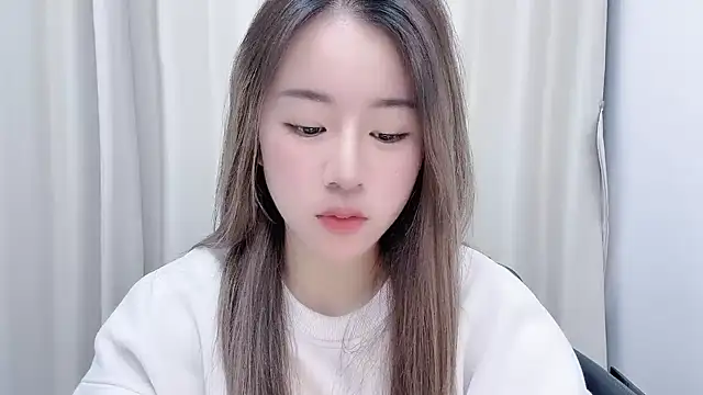 Snapshot of chloe-01 chatting on January 24, 2025, 12:52 pm chloe-01 online show from January 24, 2025, 12:52 pm