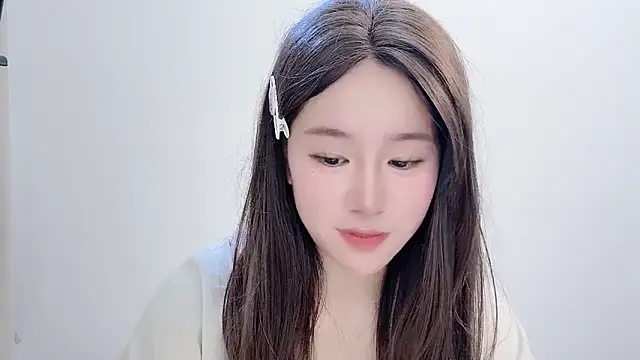 Snapshot of chloe-01 chatting on November 10, 2025, 4:11 am chloe-01 online show from November 10, 2025, 4:11 am