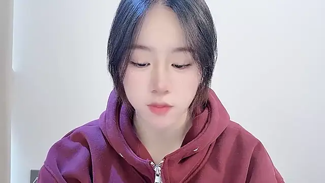 chloe-01 online show from November 24, 2025, 3:28 am