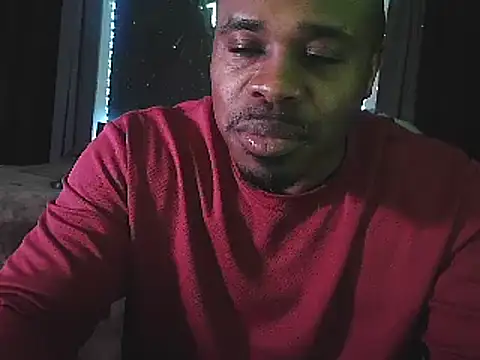 Snapshot of Dcrush17 chatting on January 13, 2025, 4:39 am Dcrush17 online show from January 13, 2025, 4:39 am