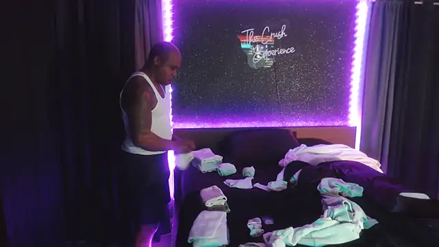 Snapshot of Dcrush17 chatting on March 16, 2025, 5:03 am Dcrush17 online show from March 16, 2025, 5:03 am