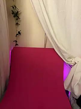 Snapshot of MOMALANA chatting on February 1, 2025, 7:02 pm MOMALANA online show from February 1, 2025, 7:02 pm