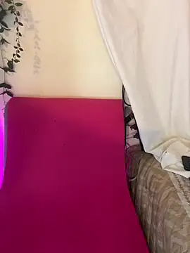 Snapshot of MOMALANA chatting on March 5, 2025, 2:01 pm MOMALANA online show from March 5, 2025, 2:01 pm