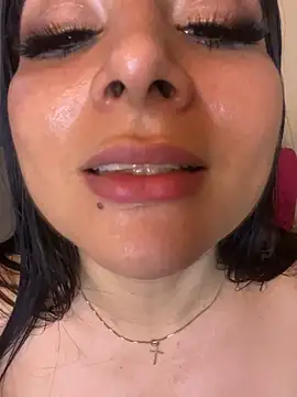 Snapshot of MOMALANA chatting on March 16, 2025, 1:59 am MOMALANA online show from March 16, 2025, 1:59 am