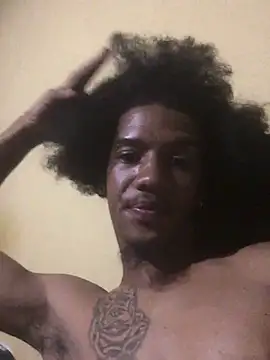 Snapshot of lionheart05 chatting on December 10, 2024, 7:22 pm lionheart05 online show from December 10, 2024, 7:22 pm