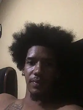 Snapshot of lionheart05 chatting on January 8, 2025, 7:34 pm lionheart05 online show from January 8, 2025, 7:34 pm