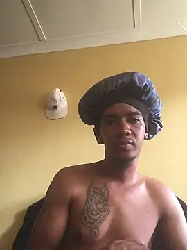 Snapshot of lionheart05 chatting on February 13, 2025, 6:16 pm lionheart05 online show from February 13, 2025, 6:16 pm