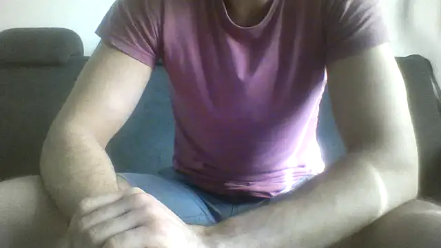 Snapshot of Molly_97 chatting on February 23, 2025, 12:05 pm Molly 97 online show from February 23, 2025, 12:05 pm