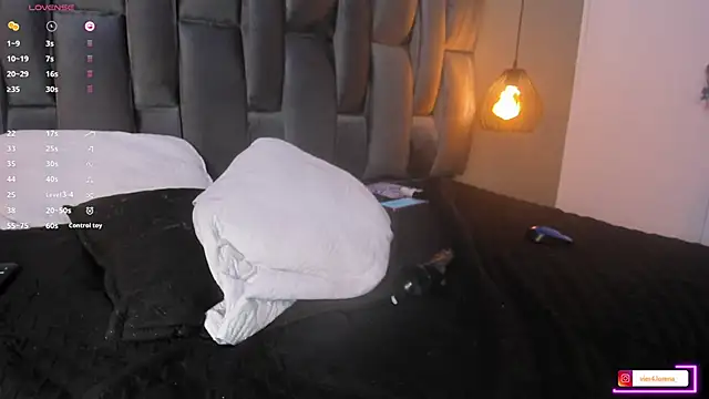 Snapshot of Lorena_Vieira_ chatting on March 18, 2025, 1:53 am Lorena Vieira  online show from March 18, 2025, 1:53 am