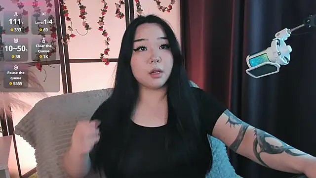 mei honey  online show from March 15, 2025, 2:01 pm