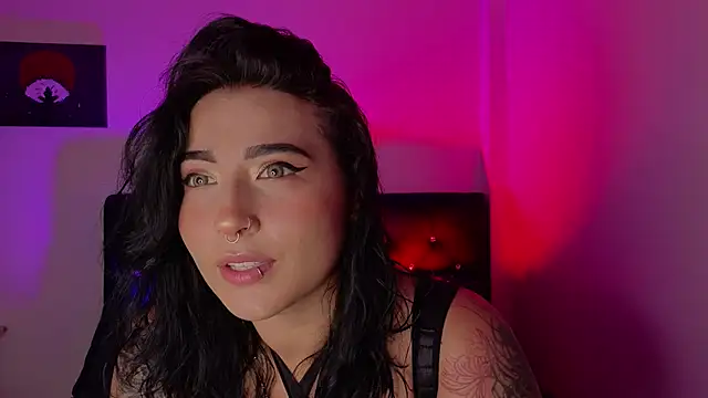 Snapshot of Pauilina chatting on June 20, 2026, 7:16 pm Pauilina online show from June 20, 2026, 7:16 pm