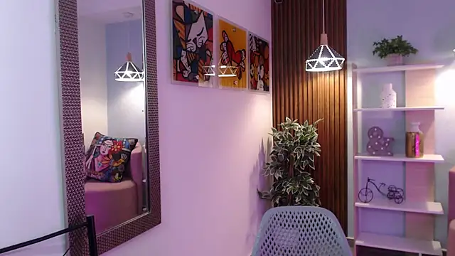 Dalila Sky online show from April 17, 2026, 6:11 pm