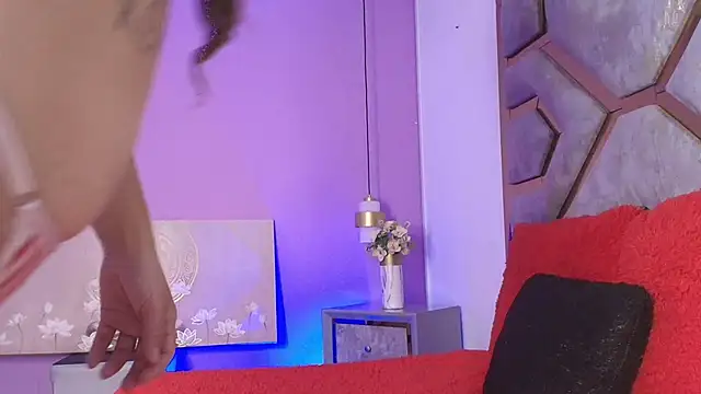 Snapshot of BRITHANY_SPARK chatting on November 27, 2025, 4:14 am BRITHANY SPARK online show from November 27, 2025, 4:14 am