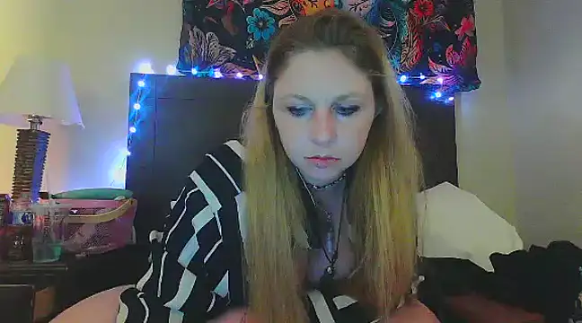 Wonder Lust27 online show from March 12, 2025, 9:02 am