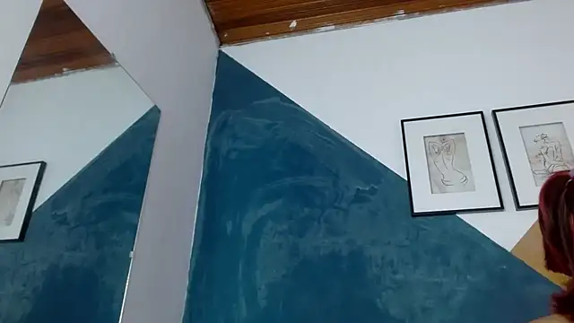 Ambar Roux  online show from January 24, 2025, 4:39 pm