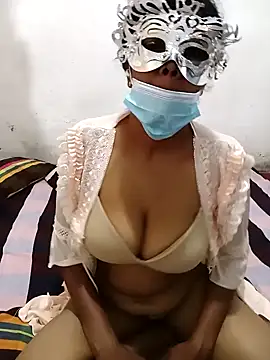 Snapshot of Amaaya_Baby chatting on January 12, 2025, 1:53 am Amaaya Baby online show from January 12, 2025, 1:53 am