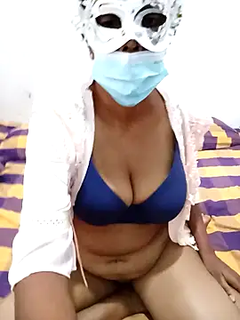 Snapshot of Amaaya_Baby chatting on January 15, 2025, 4:36 am Amaaya Baby online show from January 15, 2025, 4:36 am