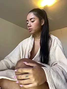  Luana online show from December 13, 2024, 11:55 am