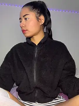  Luana online show from January 17, 2025, 12:52 pm