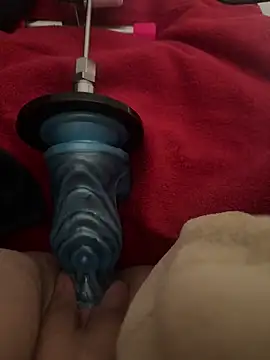 luisa1 online show from October 26, 2025, 8:15 pm