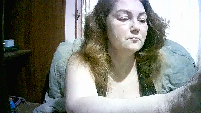 Madame-Butterfly online show from December 1, 2025, 9:36 am