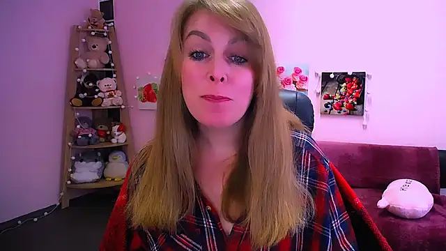 Hot Milady online show from February 13, 2026, 8:43 am