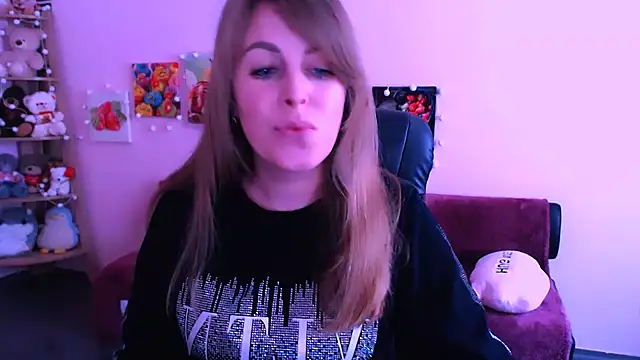 Hot Milady online show from March 24, 2026, 9:25 am