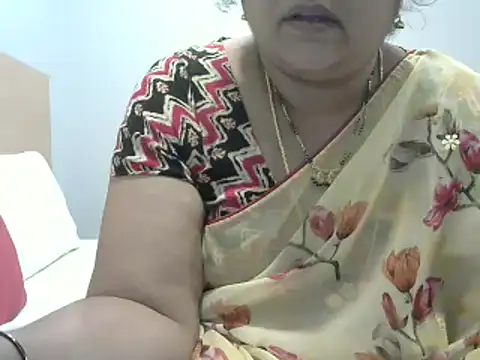 Snapshot of Naughty_Nityaa chatting on January 7, 2025, 7:42 am Naughty Nityaa online show from January 7, 2025, 7:42 am