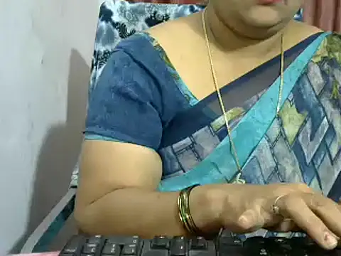 Snapshot of Naughty_Nityaa chatting on January 17, 2025, 1:03 pm Naughty Nityaa online show from January 17, 2025, 1:03 pm