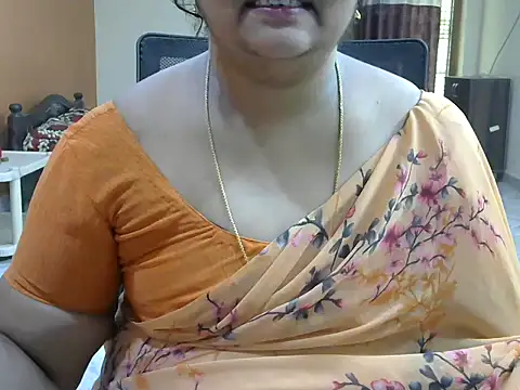 Snapshot of Naughty_Nityaa chatting on February 19, 2025, 6:55 am Naughty Nityaa online show from February 19, 2025, 6:55 am