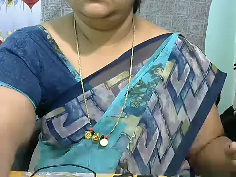 Snapshot of Naughty_Nityaa chatting on March 8, 2025, 5:33 pm Naughty Nityaa online show from March 8, 2025, 5:33 pm