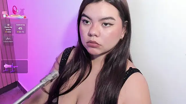 Snapshot of klhoe_boobs chatting on July 10, 2026, 7:49 pm klhoe boobs online show from July 10, 2026, 7:49 pm