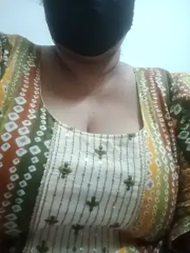 Snapshot of zeepe19 chatting on March 5, 2026, 2:46 pm zeepe19 online show from March 5, 2026, 2:46 pm