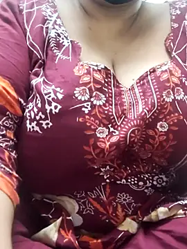 Snapshot of zeepe19 chatting on March 7, 2026, 9:39 am zeepe19 online show from March 7, 2026, 9:39 am